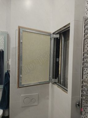 Люк под плитку Секрет 3.0 400*500 Люк под плитку Секрет 3.0 400*500