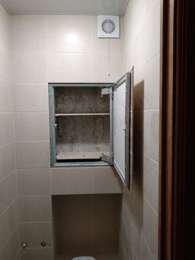 Люк под плитку Нажимной Секрет-Лайт 400*500 Люк под плитку Нажимной Секрет-Лайт 400*500