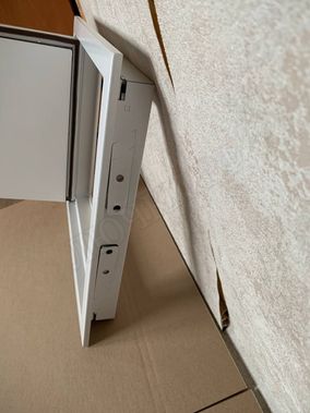 Люк сантехнический Противопожарный EIS60, 1 створка 500*1300, с трехгранным замком, RAL 9003 Люк сантехнический Противопожарный EIS60, 1 створка 500*1300, с трехгранным замком, RAL 9003